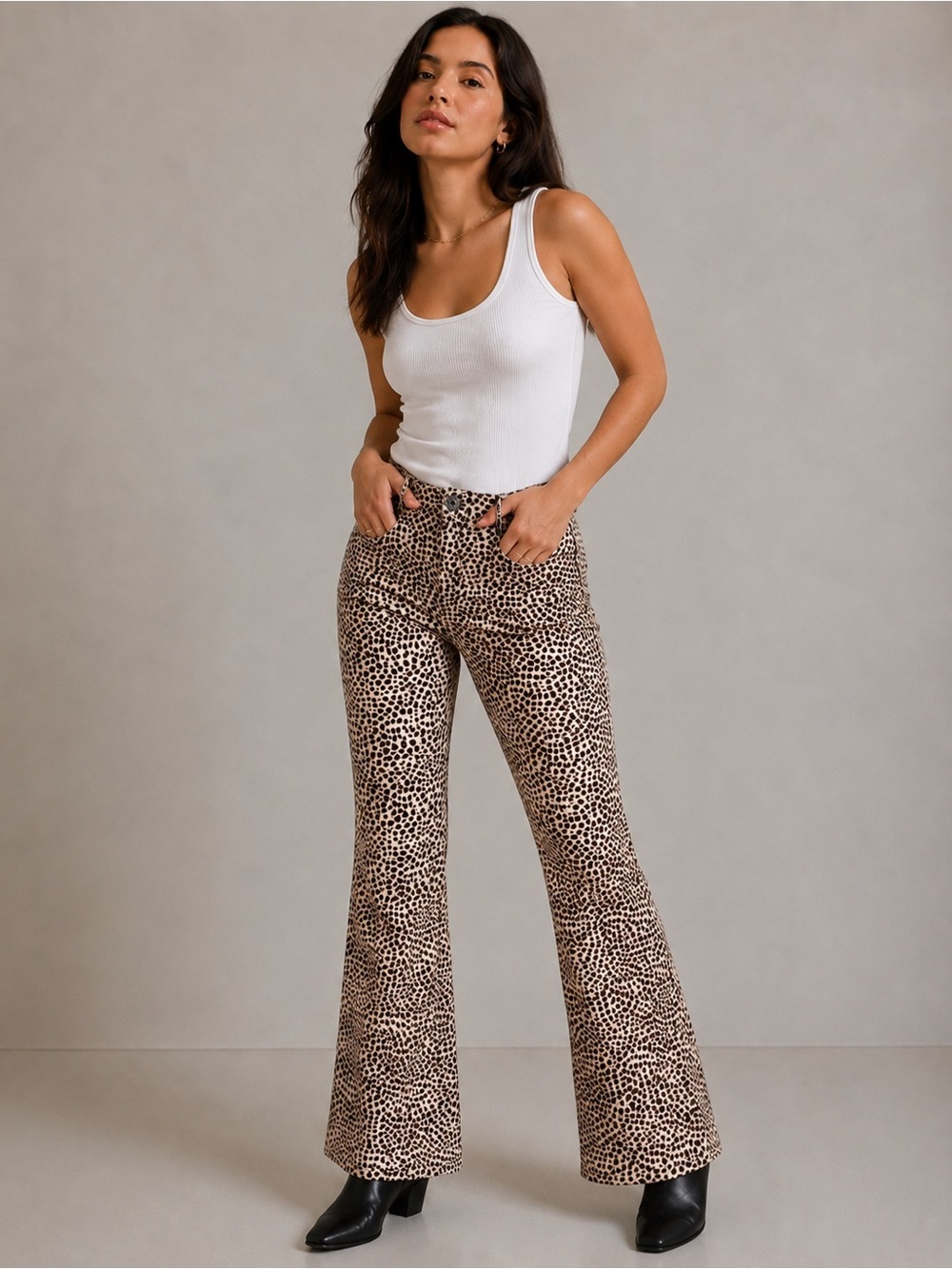 Vintage y2k cheetah/leopard print Moschino Jeans